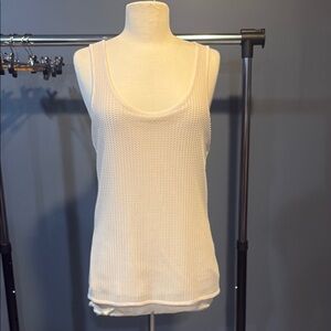 Women's Banana Republic Cream Sleeveless Top. Small. Work